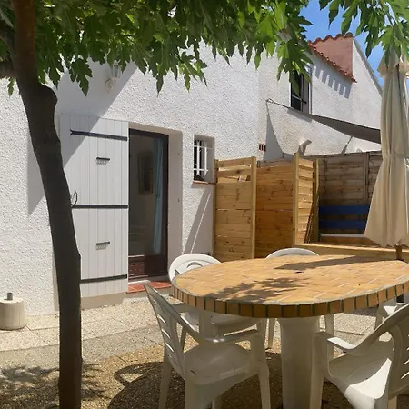 Maison De A 200 M De La Apartamento